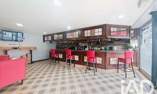 Commerce  147 m² à vendre à Chevry-Cossigny (77173)