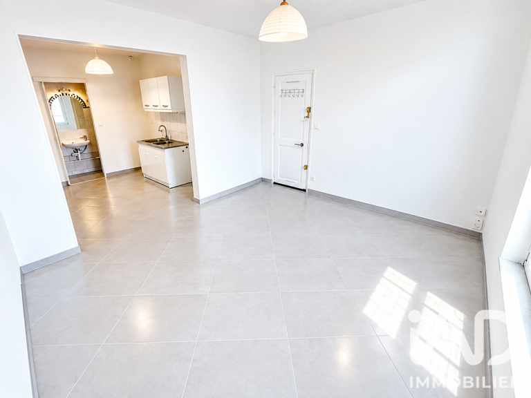 Location Appartement 1 pièce — photo 1