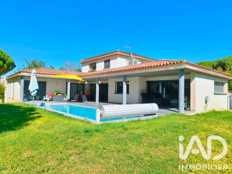 Vente Maison/villa 8 pièces — photo 1