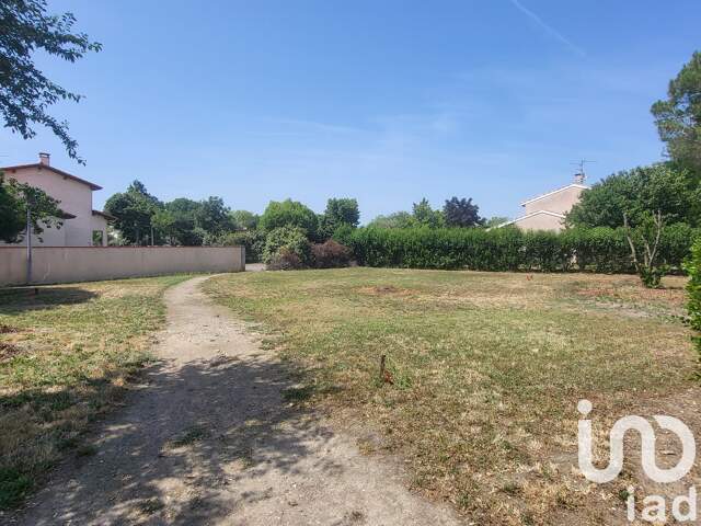 Vente Terrain à bâtir 745 m&sup2; — photo du bien