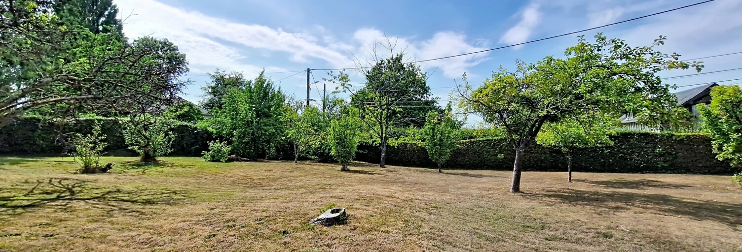Terrain  2763 m² à vendre à Les Hogues (27910)