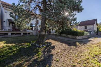 Maison  242000 €