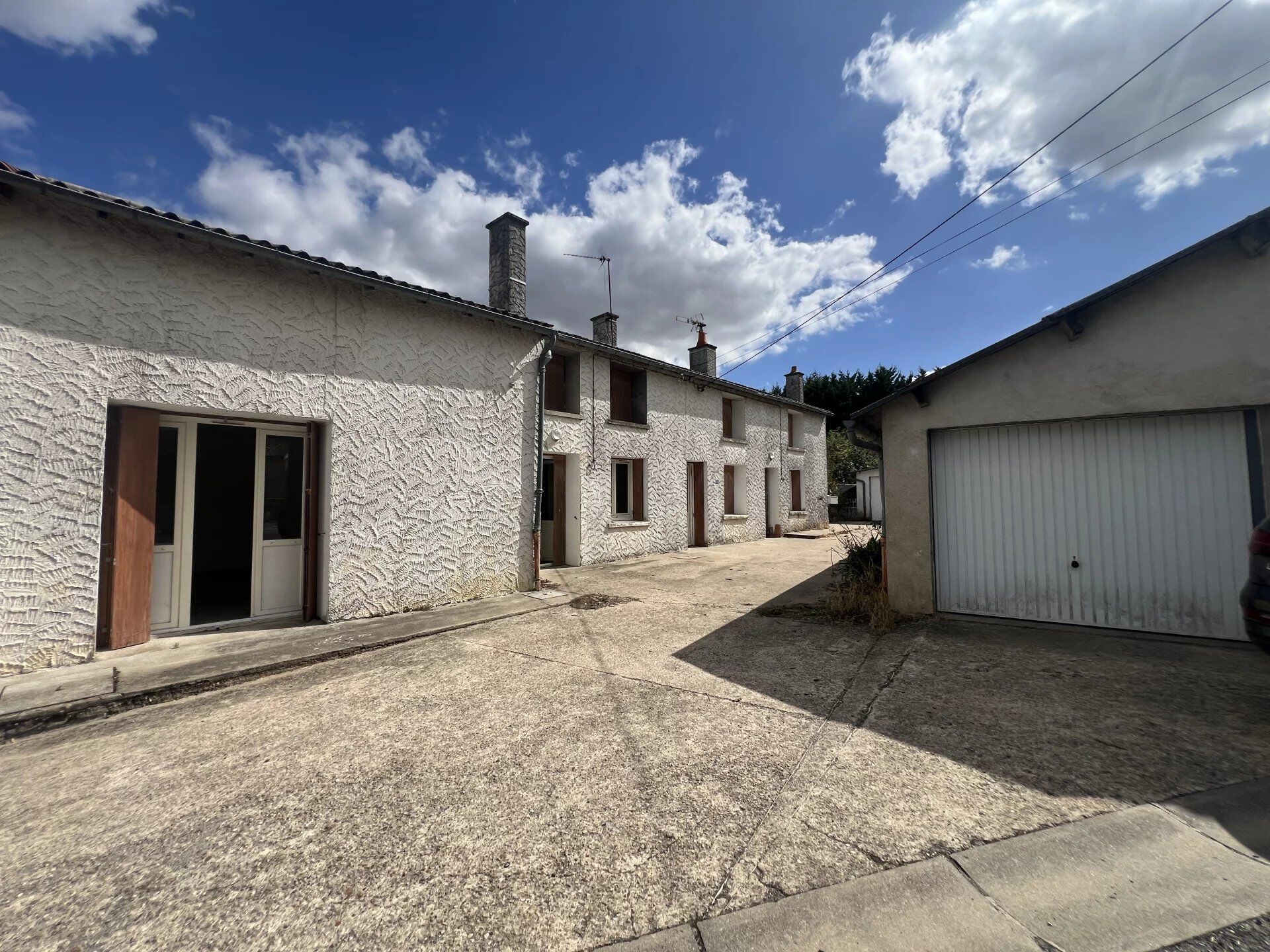 Maison 10 pièces 156 m² · à Mazerolles · 156 m² · 113 000 €