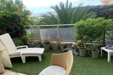 Appartement 3 pièces 2010 €