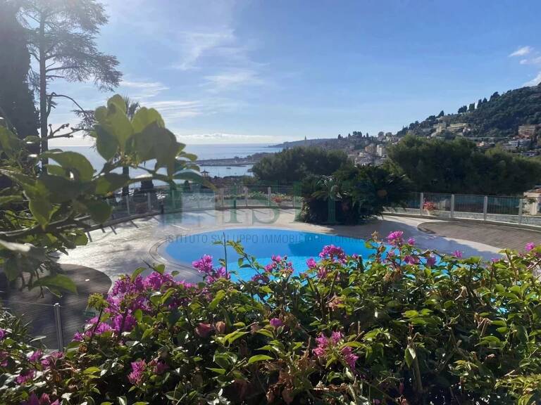MENTON - GARAVAN - 2 P TERRASSE, PISCINE COPRO — photo 1