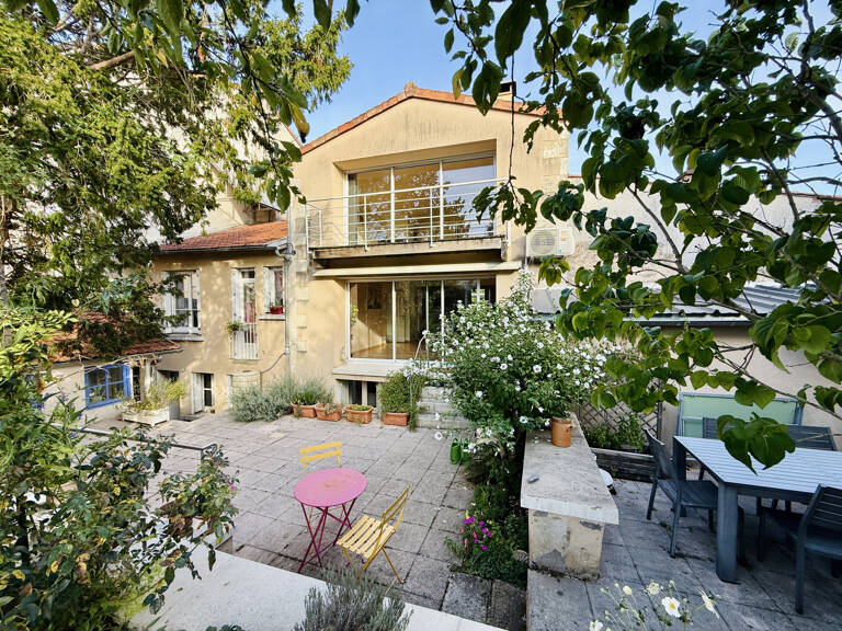 Proche toutes commodités - Maison de 190 m2 avec appartement — photo 1