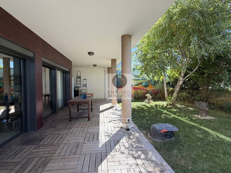 L'agrément d'un jardin, le confort d'un appartement — photo 1