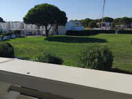 Produit rare avec vue incroyable sur une grande pelouse et c — photo 2
