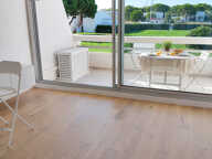 Produit rare avec vue incroyable sur une grande pelouse et c — photo 3