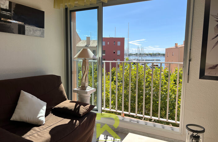 LE CAP D'AGDE-T2 lumineux avec vue port, parking, proche pla — photo 2