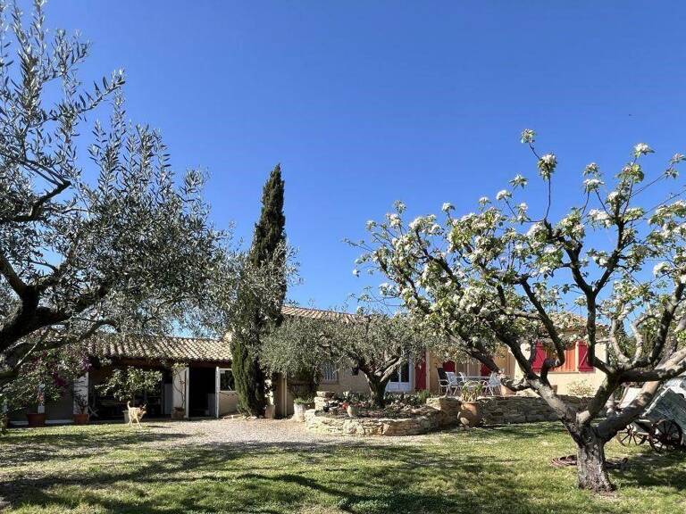 Villa AVEC GARAGE ET TERRAIN — photo 1
