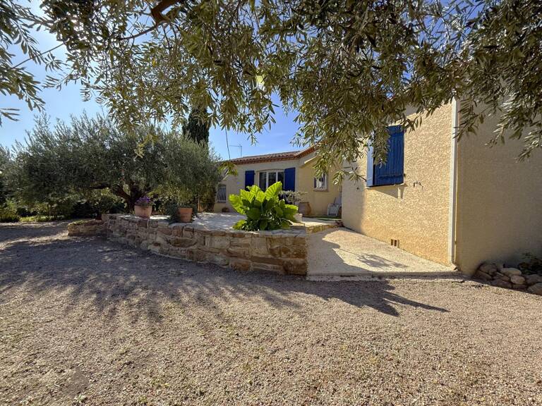 Villa AVEC GARAGE ET TERRAIN — photo 1