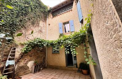 Maison cour et terrasse — photo du bien