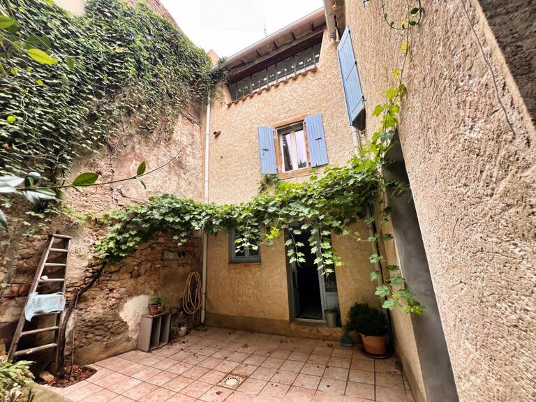 Maison cour et terrasse — photo 1