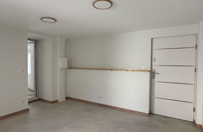 3 Pièces — photo 2