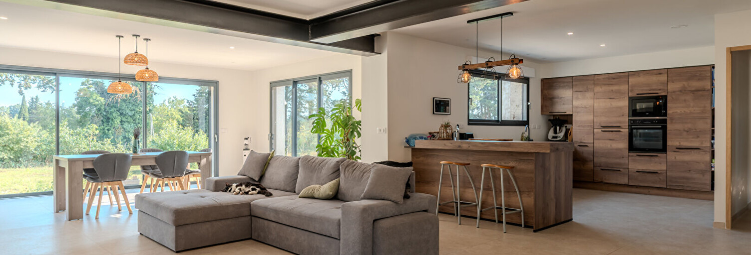 Maison 5 Pièces 178 m² à vendre à Saumane-de-Vaucluse (84800)