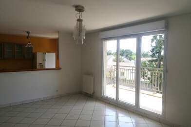 Appartement 3 pièces 896 €