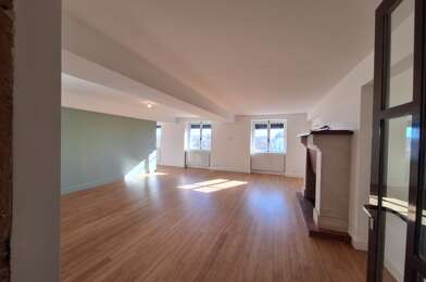 Appartement 4 pièces 1858 €