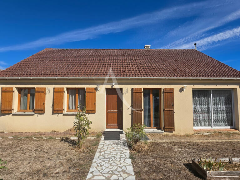 Maison plain-pied  100 m²  Neuvy-en-Sullias — photo 1