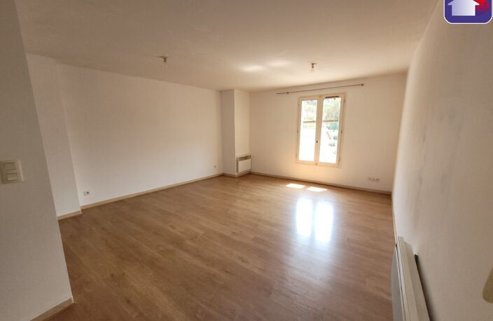 APPARTEMENT T3 PROCHE CENTRE VILLE — photo 2