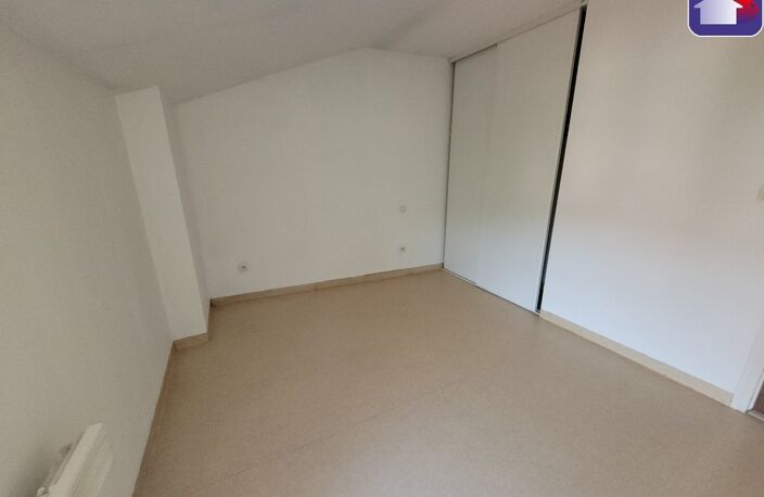 APPARTEMENT T3 PROCHE CENTRE VILLE — photo 5