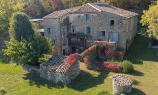 Maison 10 Pièces 280 m² à vendre à Simiane-la-Rotonde (04150)