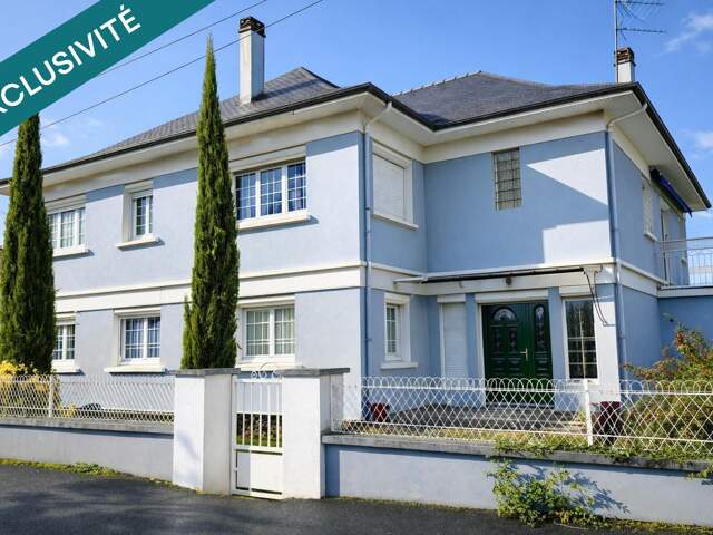 Maison bourgeoise 235m² avec jardin et garage — photo du bien