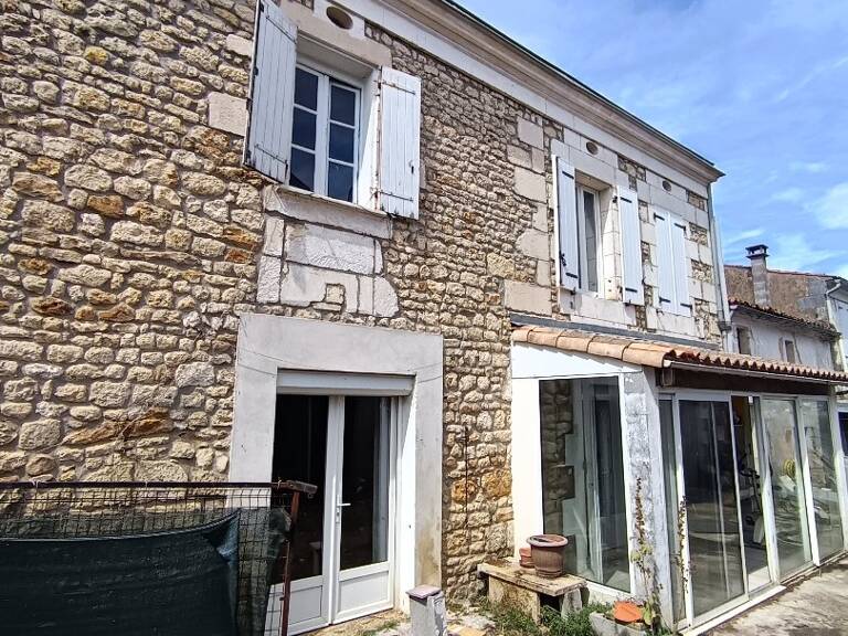 Saint Sulpice d' Arnoult Maison en Pierres avec Dépendances sur Parcelle de 425 m2 — photo 1