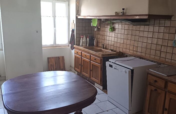 Saint Sulpice d' Arnoult Maison en Pierres avec Dépendances sur Parcelle de 425 m2 — photo 3