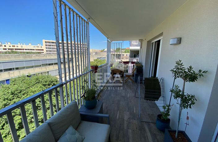 Appartement meublé à louer Marseille 10ème 3 pièces 57m2  Résidence sécurisée de 2019  Lumineux  Grande Terrasse 18m2 Parking privé — photo 2