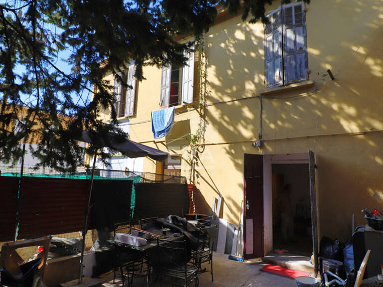 MARSEILLE 10e - ENSEMBLE IMMOBILIER DE RAPPORT - 2 IMMEUBLES ? APPARTEMENTS, COMMERCES & GARAGE — photo 1