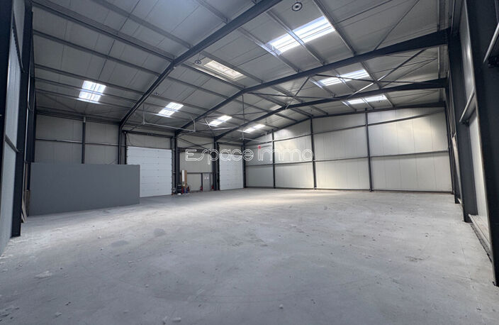 LOCAL COMMERCIAL/ ENTREPOT / STOCKAGE / PARKING - PROFESSIONNEL - NOTRE-DAME-DE-BONDEVILLE - 610 m² — photo 4
