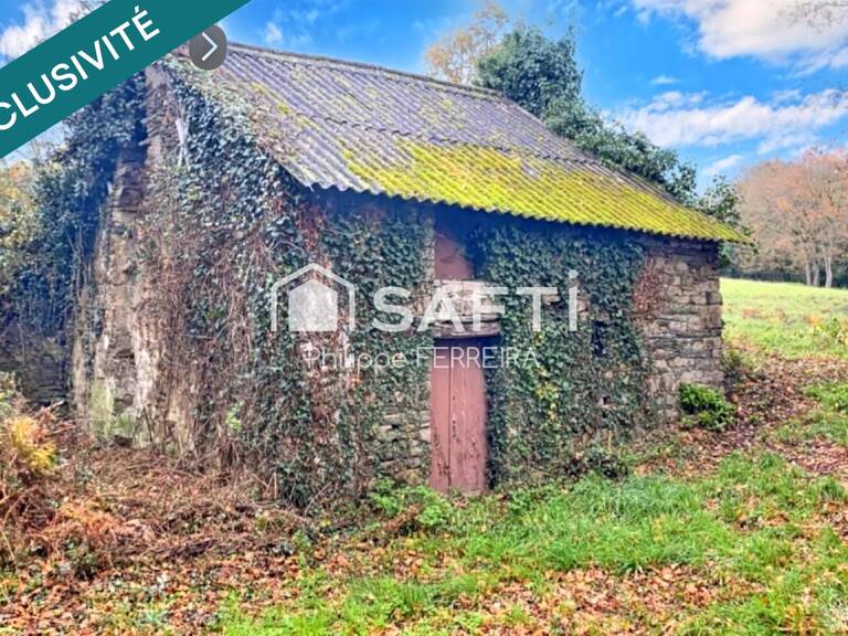 Bâtisse en pierre à rénover sur un terrain de 1230m2 — photo 1