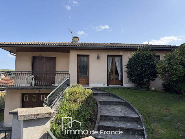 Coeur de Ville,Maison T5 avec terrasse, garage et terrain clos- — photo du bien