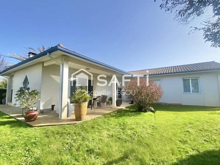 Maison et dépendance à la Hume tout confort — photo 1