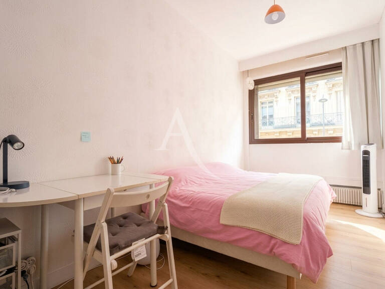 Appartement Paris 2 pièces  à deux pas de la prestigieuse Avenue des Champs-Élysées — photo 1