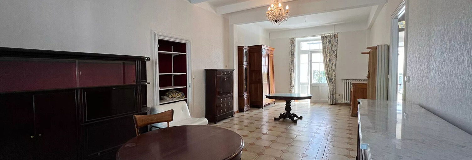 Maison 7 Pièces 181 m² à vendre à Carpentras (84200)