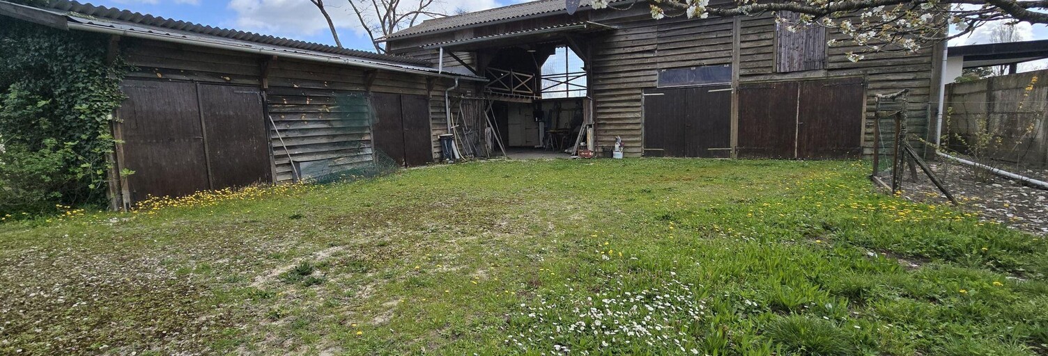 Terrain  863 m² à vendre à Le Pian-Médoc (33290)