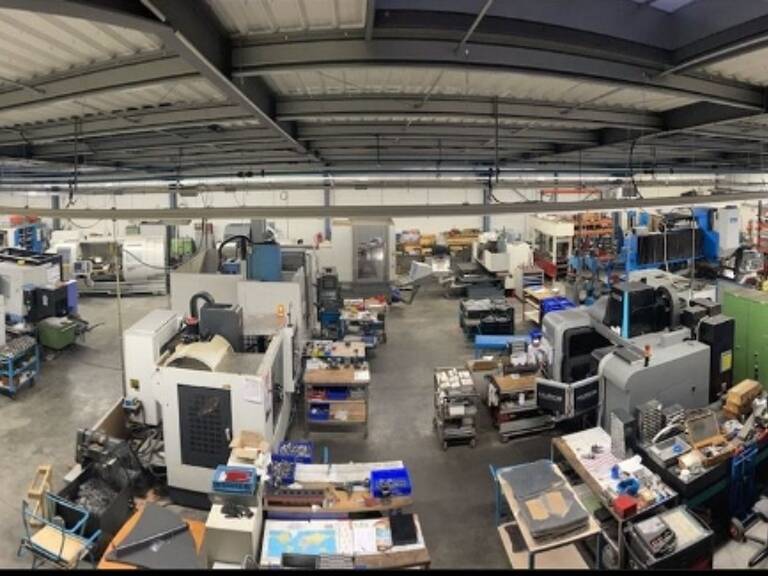 Vente Divers Industrie 1 125 m&sup2; — photo 1