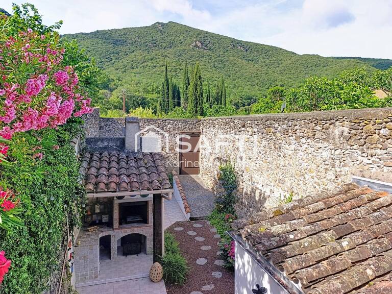 Grande maison de village rénovée avec extérieur — photo 1