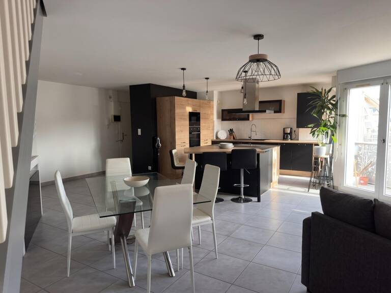 Appartement complètement rénové — photo 1