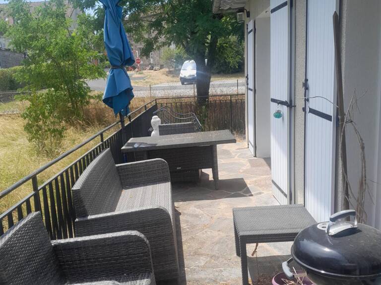 BATI DE QUALITE AVEC RENOVATIONS RECENTES — photo 1