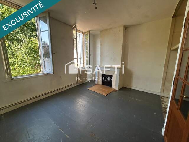 Maison en pierre à renover de 90 m2 - Trois chambres — photo du bien
