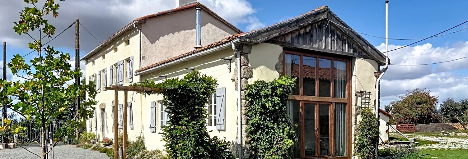 Maison 8 Pièces 218 m² à vendre à L'Absie (79240)