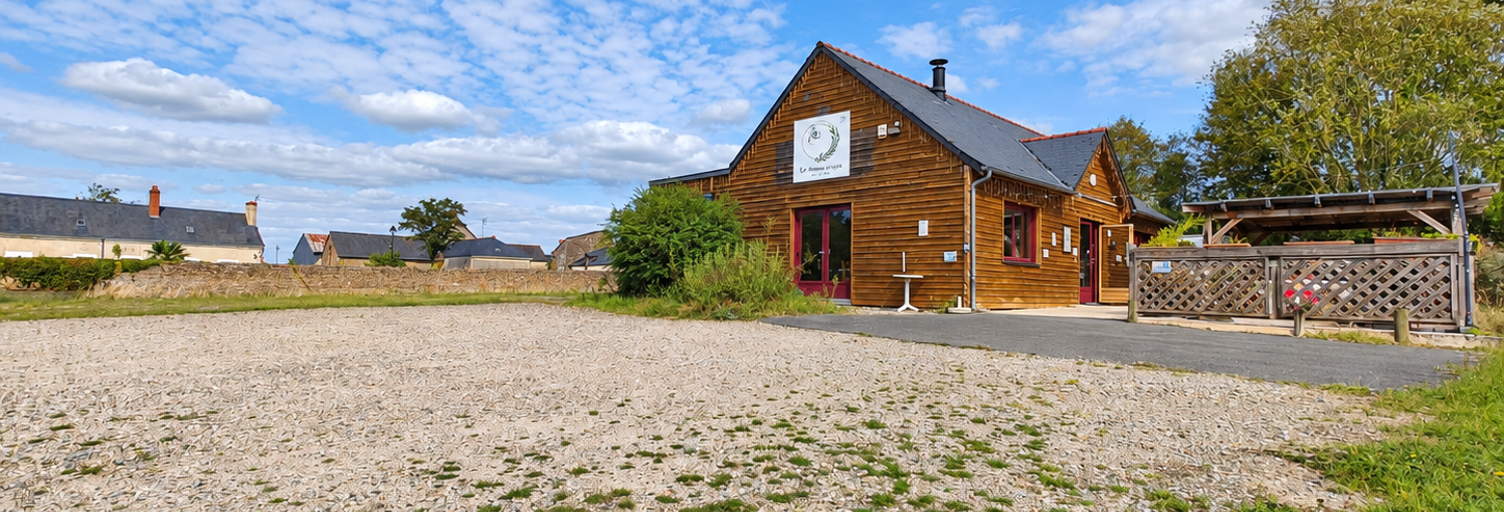 Commerce  150 m² à vendre à Huillé-Lézigné (49430)