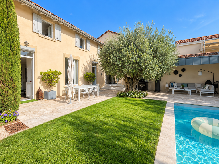VENTE 69570 DARDILLY - MAGNIFIQUE MAISON ANCIENNE - 280 M2 - 10 P - 6 CH - BUR -  PISCINE - GARAGE — photo 1