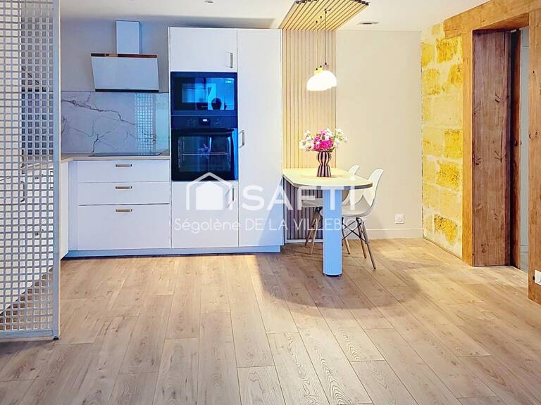 Type 2 rénové avec terrasse de 15 m² — photo 1