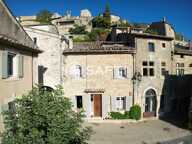 Maison en pierre avec vue dominante et cour  Lacoste, village emblématique du Luberon — photo 3