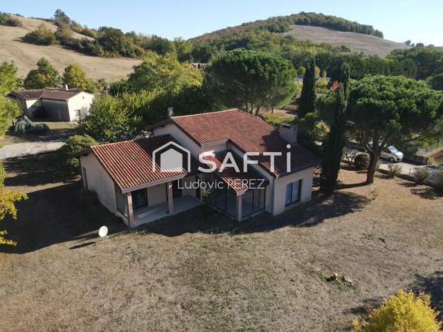 Bessières (31660) Villa d'architecte - 139 m² de plain-pied, 2 900 m² de terrain et 70 m² à l'étage à aménager. — photo du bien