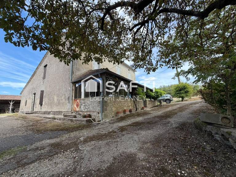 Corps de ferme en pierre à rénover 85 m²et terrain — photo 1
